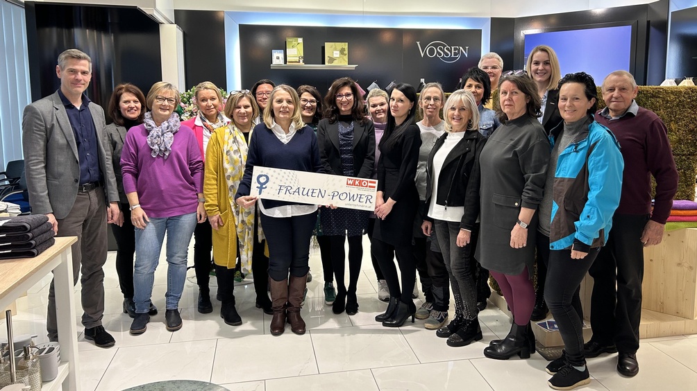 Netzwerktreffen von Frau in der Wirtschaft Burgenland bei Firma Vossen