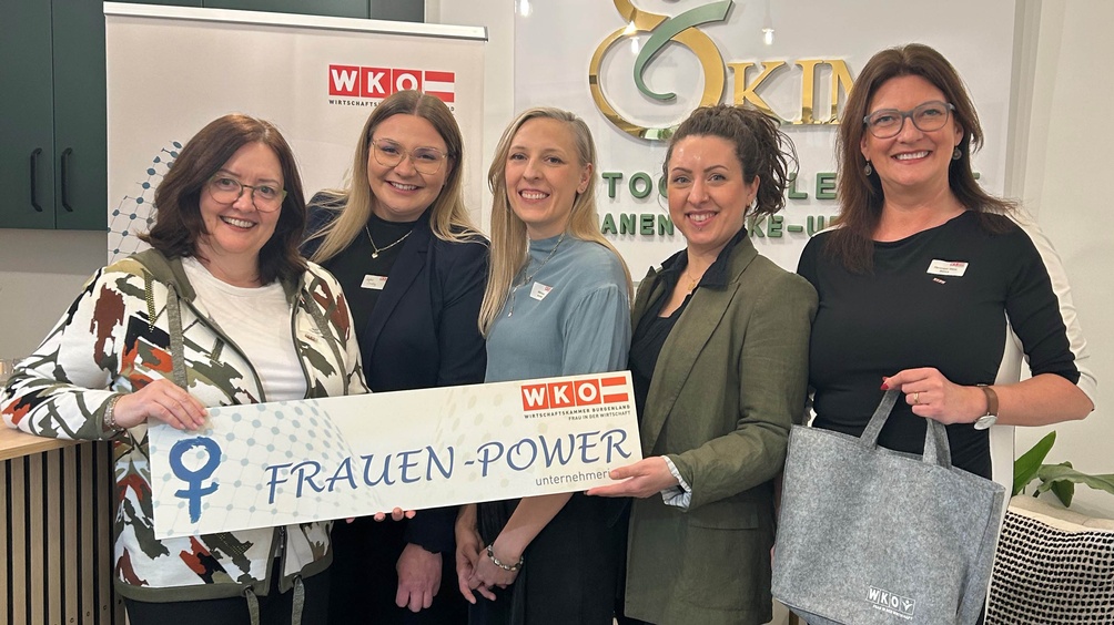 Im Artikelbild: Charlotte Jautz, Sophie Smoley, Andrea Nittnaus, Kimberly Strauby, Bianca Hartmann-Waba