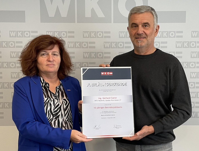 Innungsgeschäftsführerin Doris Granabetter und Baumeister Gerhard Cserer 