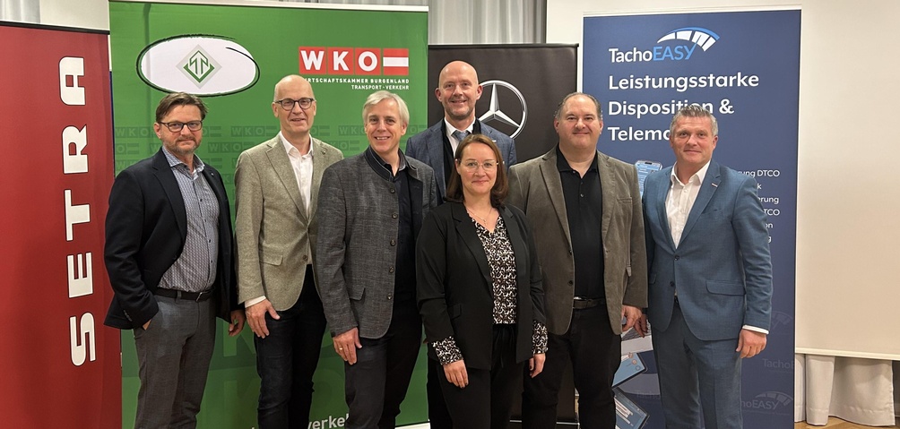 Günther Müller (Daimler Buses), Paul Blachnik (Wirtschaftskammer Österreich), Jürgen Föhr (Daimler Buses), Martin Horvath und seine Stellvertreterin Silke Gruber, Christian Culik (TachoEasy) sowie Bernhard Dillhof (Wirtschaftskammer Burgenland) (v. l.) 