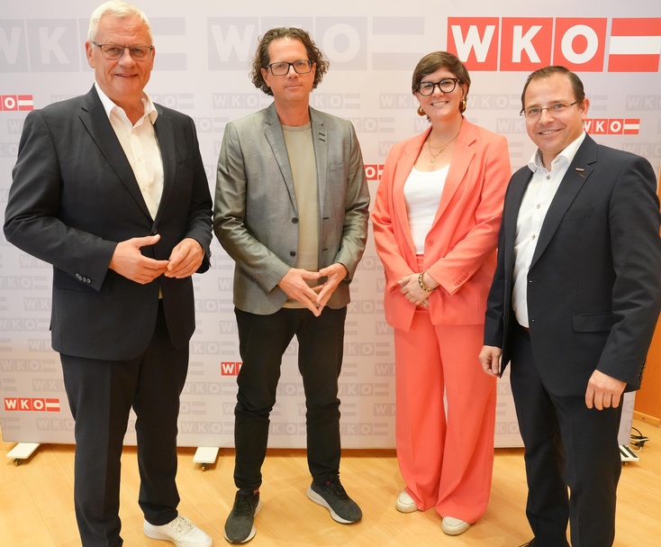 Eisenstadts Bürgermeister Thomas Steiner, die Vortragenden Roland Gruber und Monika Hohenecker sowie Wirtschaftskammerpräsident Mst. Andreas Wirth (v. l.) 