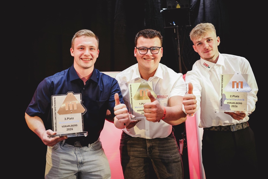 Alexander Giefing mit Florian Feuerstein (1. Platz; Vorarlberg) und Maiko Potnik (2. Platz; Steiermark) (v. l.) 