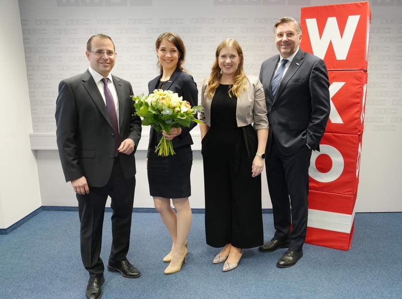 Wirtschaftskammerpräsident Mst. Andreas Wirth (l.), Wirtschaftskammerdirektor Harald Schermann und FiW-Landesgeschäftsführerin Evelyn Zarits (2.v. r.) gratulierten der neuen FiW-Landesvorsitzenden Michaela Steindl.