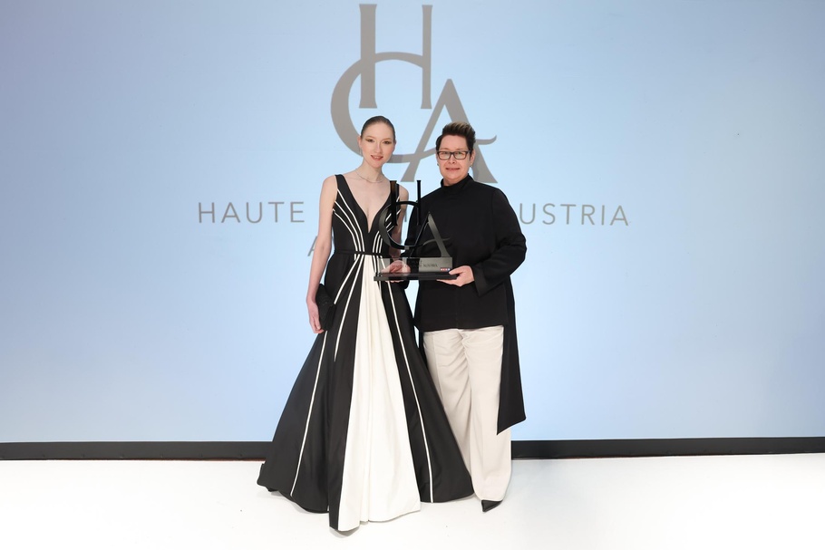 Liane Scherz mit Model Kamila