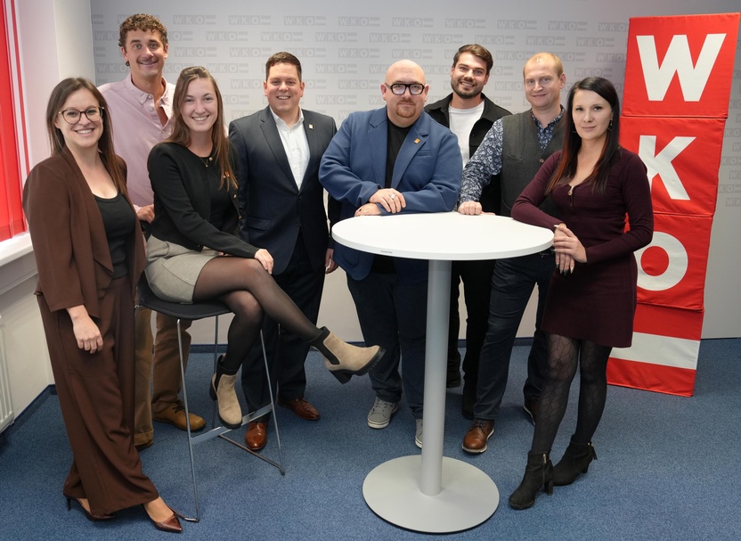 Birgit Halper (Landesgeschäftsführerin), Franz-Peter Bresich (Landesvorsitzender-Stv. und Bezirksvorsitzender Neusiedl), Carina Lehner (Bezirksvorsitzende Eisenstadt), Bernhard Hackl (Bezirksvorsitzender Oberpullendorf), Florian Piff (Landesvorsitzender), Alexander Eckhardt (Landesvorsitzender-Stv. und Bezirksvorsitzender Mattersburg), Andreas Lang (Bezirksvorsitzender Güssing) und Barbara Klettner (Bezirksvorsitzende Jennersdorf) (v. l.) 