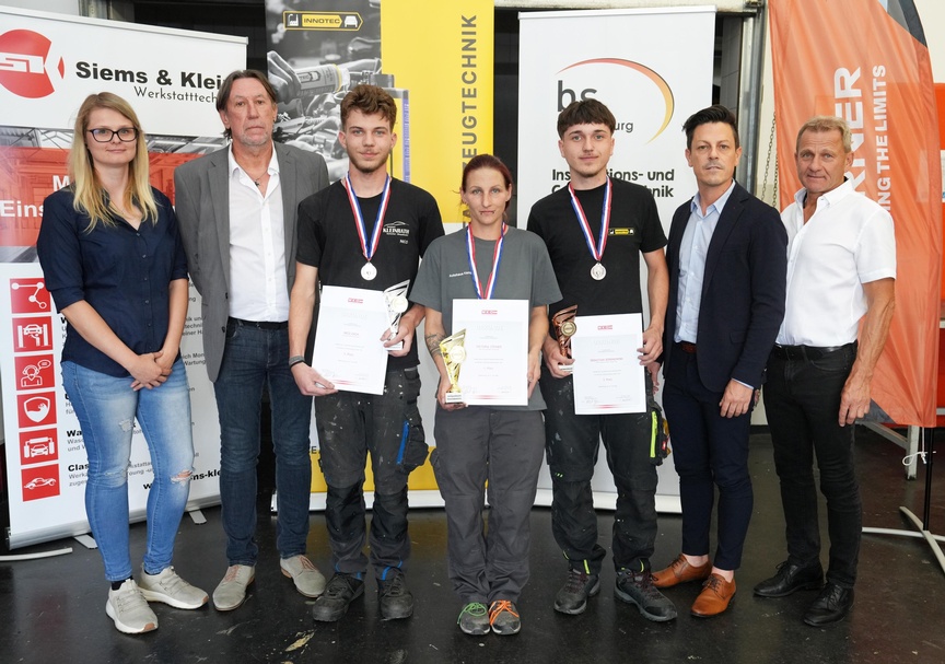 Daniela Moritz, Landeslehrlingswart Hermann Csmarits, Nico Zach, Viktoria Steiner, Sebastian Serbinowski, Thomas Plank (Direktor Berufsschule Mattersburg) und Innungsmeister-Stv. Herbert Bleyer (v. l.) 