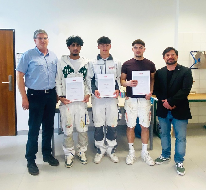 Karl Janitsch, Fazil Mohammad Belal (3. Platz),  Andreas Zapfel (1. Platz), Mark Farkas (2. Platz)  und Mst. Stefan Waller (v. l.) 