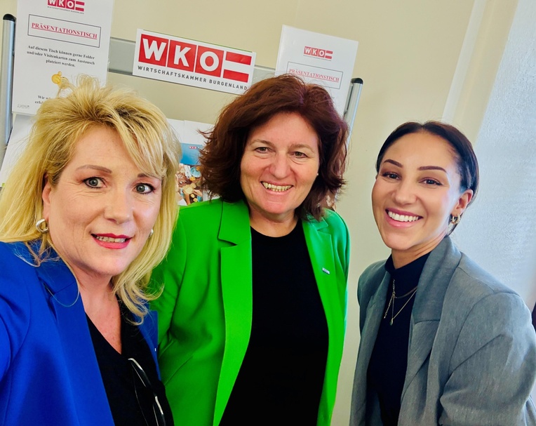 Berufsgruppensprecherin Petra Bischof-Oswald, Direktor-Stv. Doris Granabetter, und Marken-Mentorin Christine Halwachs 