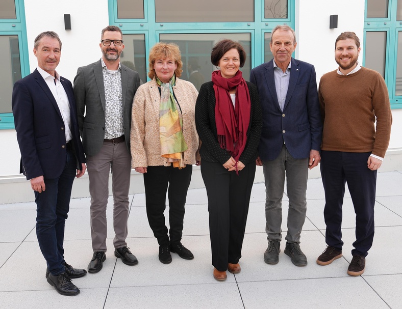 Fachgruppengeschäftsführer Christian Mancs, Branchensprecher Florian Tschida, Branchensprecherin Michaela Rehnke-Fussi, Dr. Nina Ollinger (Rechtsanwaltskanzlei Dr. Ollinger, Purkersdorf), Dr. Josef Öberseder (Unternehmensberatung, Grieskirchen) und Christian Leitgeb (Fachverband Freizeit- und Sportbetriebe Wien) (v. l.) 