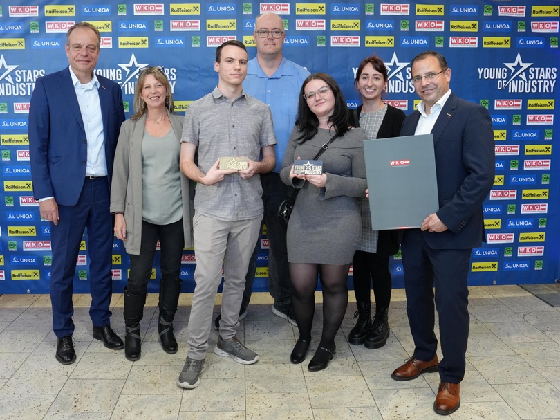 Sanochemia Pharmazeutika GmbH: Spartenobmann KommR Christoph Blum, Nicolette Schüller, Thomas Schüller (Lehrling, 4. Lehrjahr), Markus Erhardt (Ausbilder), Lara Lex (Lehrling, 2. Lehrjahr), Vanessa Kern (Ausbilderin) und Wirtschaftskammerpräsident Mst. Andreas Wirth (v. l.)