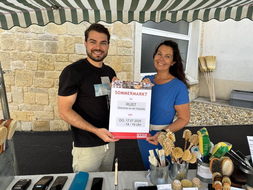 Vorfreude auf den Sommermarkt in Rust herrscht auch bei Melanie Eckhardt (Obfrau das Markt-, Straßen- und Wanderhandels) und Sohn Alexander (JW). 