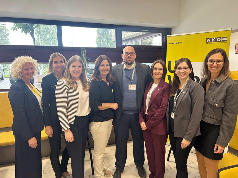 Judith Wagner, Carola Fuchs, Regionalstellenleiterin Evelyn Zarits, Regionalstellenobfrau Melanie Eckhardt, Franz-Stephan Ivancsics, Natascha Kummer, Elisabeth Krizek und Karin Schmidlechner vom WK-Expertenteam 