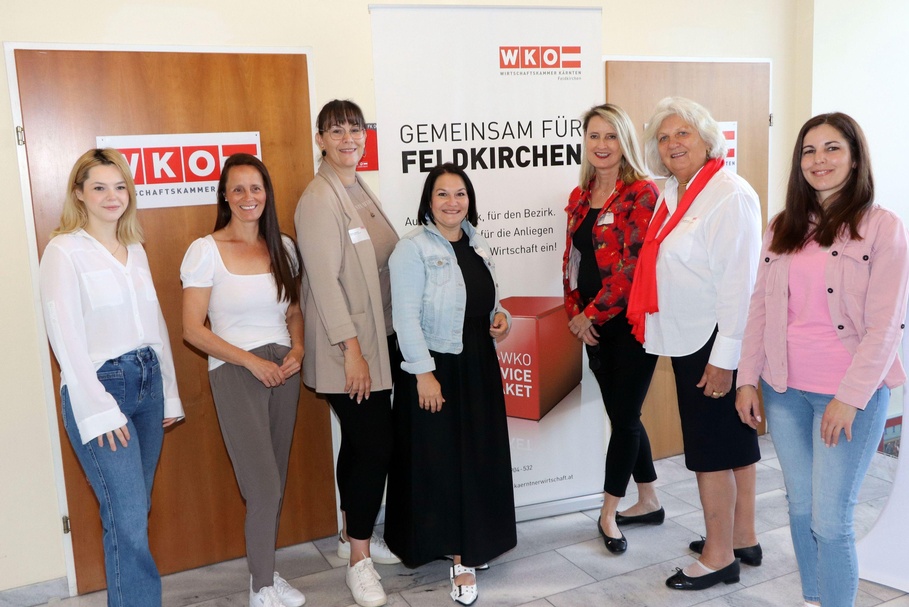 Knoll, Spitzer, Ladurner, Konec, Hoffmann, Biedermann, Schintler