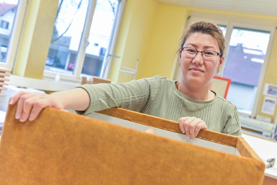 Tapeziererin Marzieh Rezai