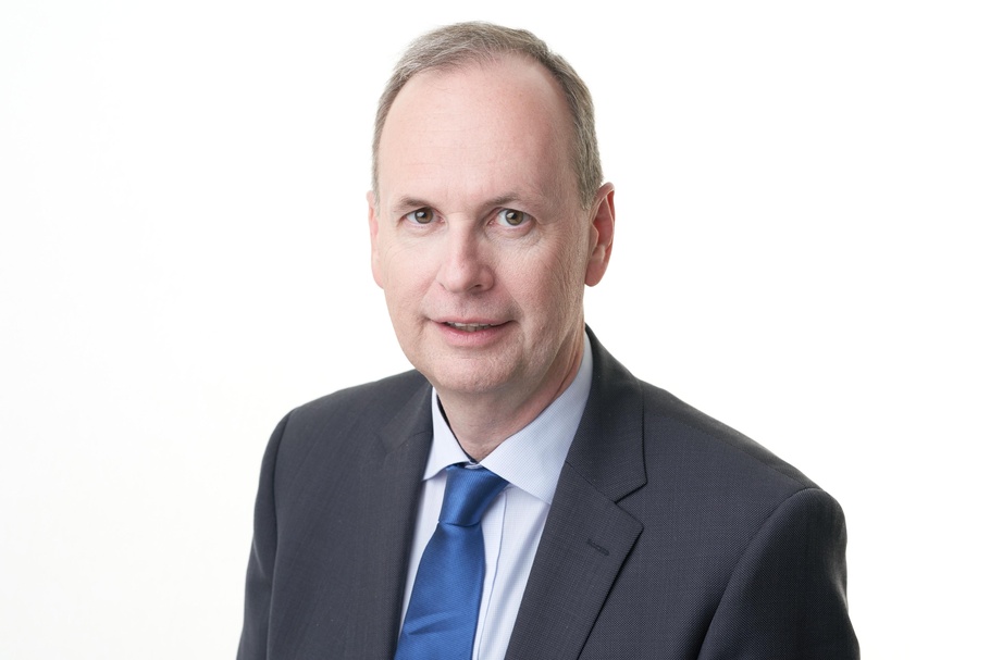 Mag. Erich Moser, Vizepräsident (kooptiert), Finanzreferent