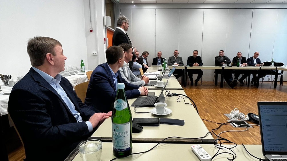 1. PV-Stammtisch - Gruppe