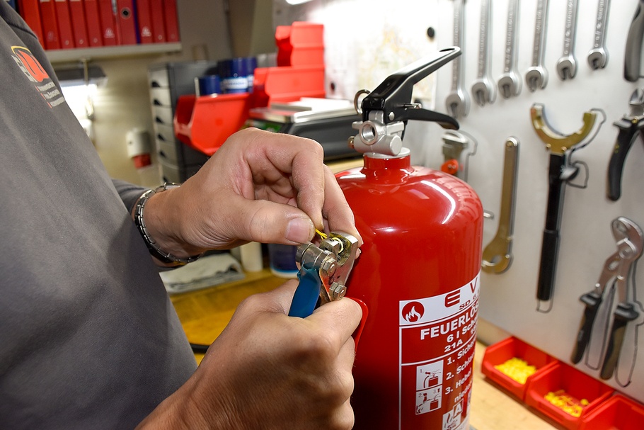 Die Aufgaben der NÖ Rauchfangkehrer sind vielfältig und gehen weit über das klassische Kehren hinaus.