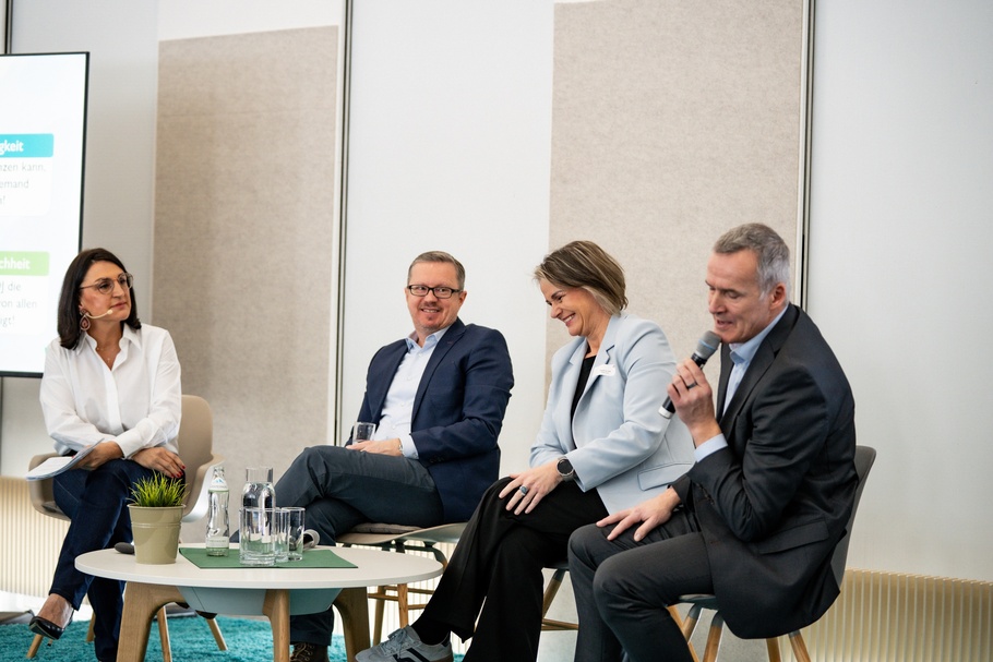 Teilnehmer:innen bei Veranstaltung