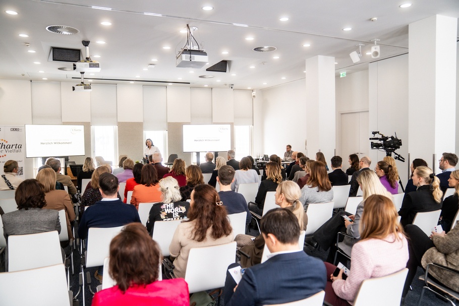 Teilnehmer:innen bei Veranstaltung