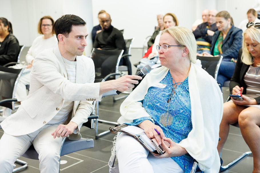 Bilder vom Charta der Vielfalt Get-together am 15.5.2024: Digitales Barrierefreiheitsgesetz