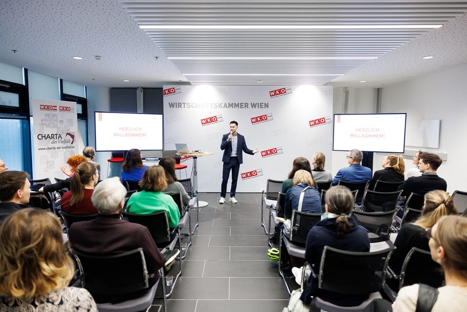 Teilnehmer:innen der Veranstaltung