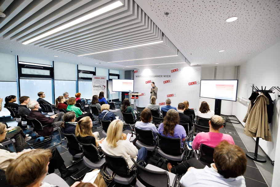 Teilnehmer:innen der Veranstaltung