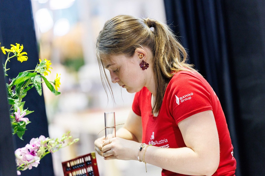 Julia Gschwandtner beim Wettbewerb der WorldSkills 2026