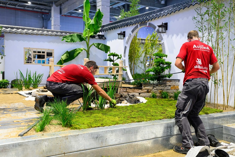 Das Team der Gartengestalter beim Wettbewerb der WorldSkills 2026