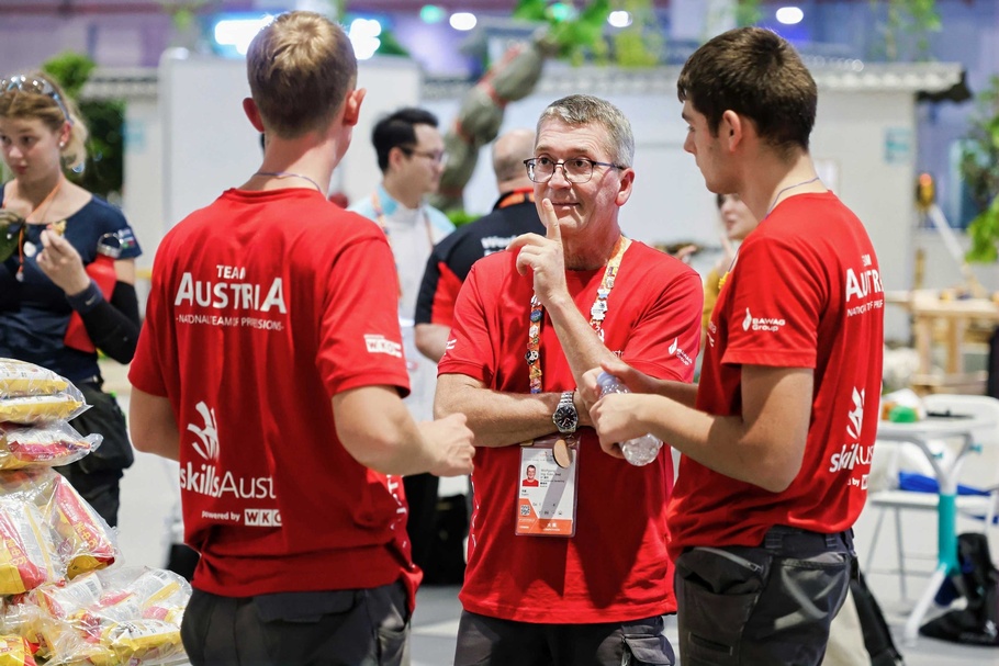 Das Team der Gartengestalter beim Wettbewerb der WorldSkills 2026