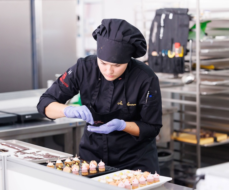 Anna Saurer während des Wettbewerbs bei den EuroSkills 2023 in Danzig