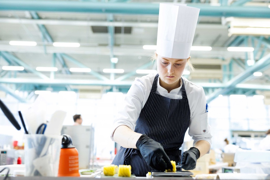 Teilnehmer bei den AustrianSkills 2025 im beruf Konditor