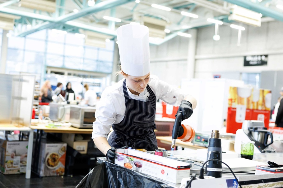 Teilnehmer bei den AustrianSkills 2025 im beruf Konditor