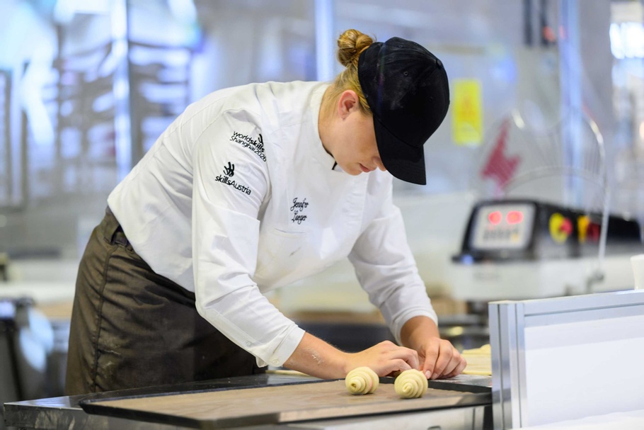 Jennifer Lueger während des Wettbewerbs bei den WorldSliss 2026 in Shanghai