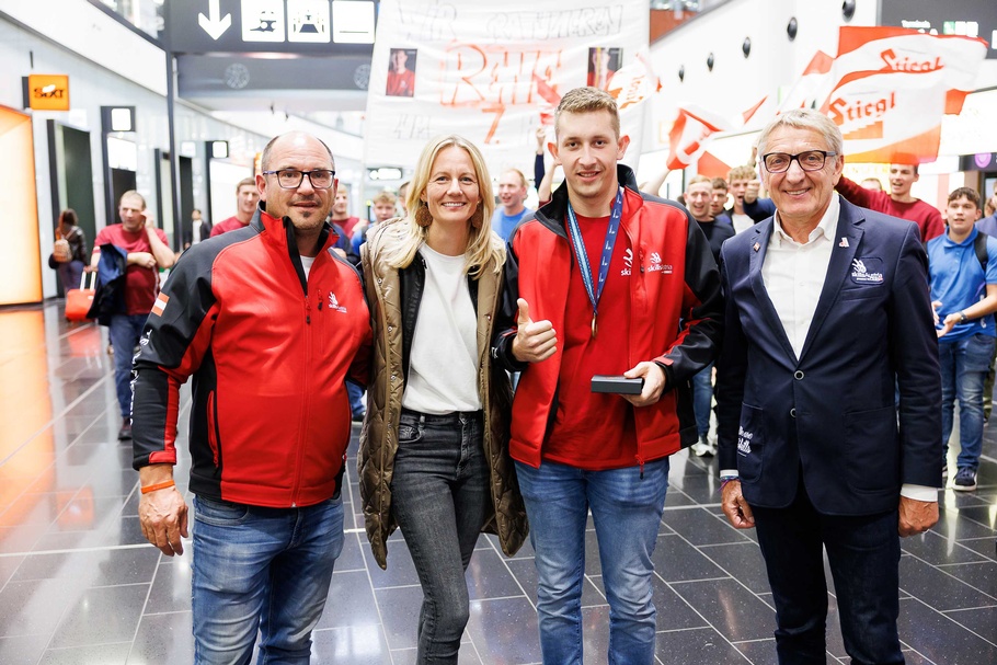 René Steinkellner bei der Ankunft in Wien nach den WorldSkills in Lyon
