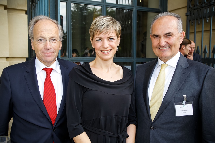 v.l.n.r.: Prof. Dr. Rudolf Taschner, Marie-Claire Zimmermann, GD KR DI Johann Marihart