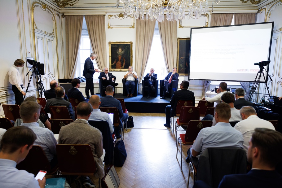 Teilnehmer des Fachaustausches mit der Finanzmarktaufsicht (FMA)