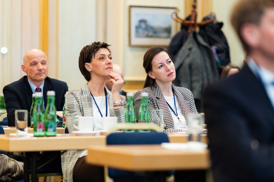 Teilnehr:innen des BIPAR mid-term meeting 2026 in Wien