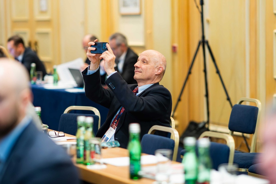 Teilnehr:innen des BIPAR mid-term meeting 2026 in Wien