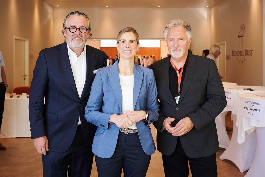 Teilnehmer des Expert:innentreffen der Versicherungsmakler 2025