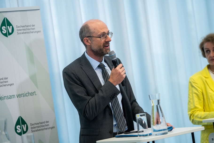 Präsentation Fehlzeitenreport 2024, Rolf Gleißner