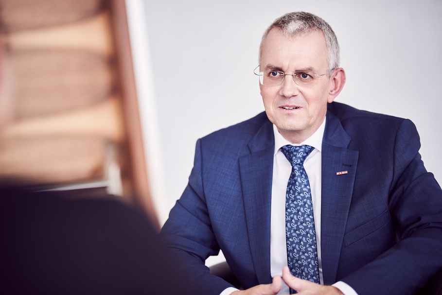 Präsident und Generasekretaere der WKOE