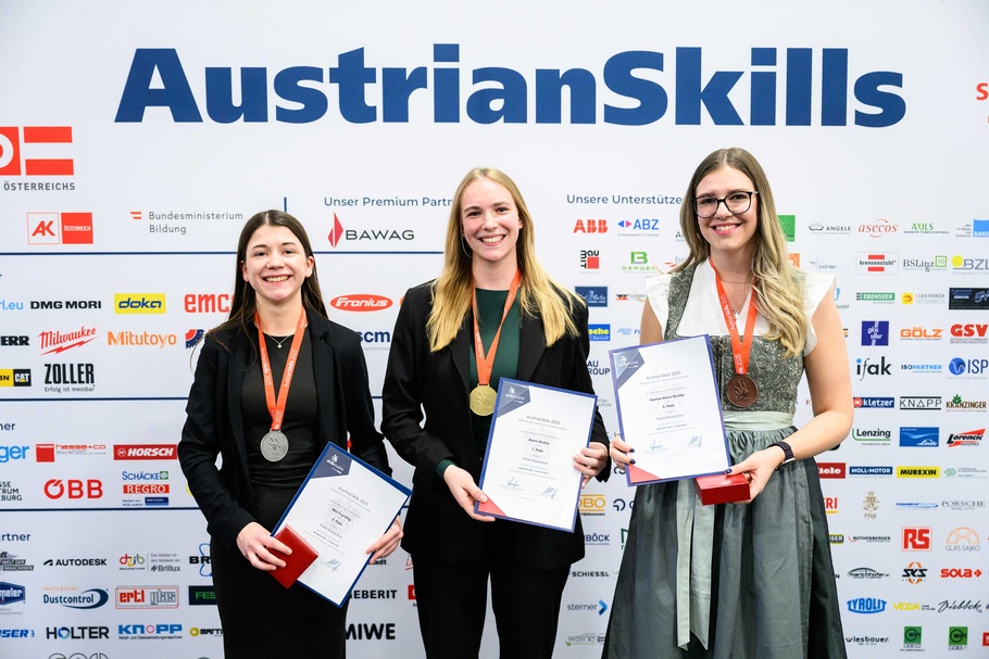 Sieger der AustrianSkills 2025 in den Berufen Koch/Köchin, Restaurant Service und Hotel Rezeption