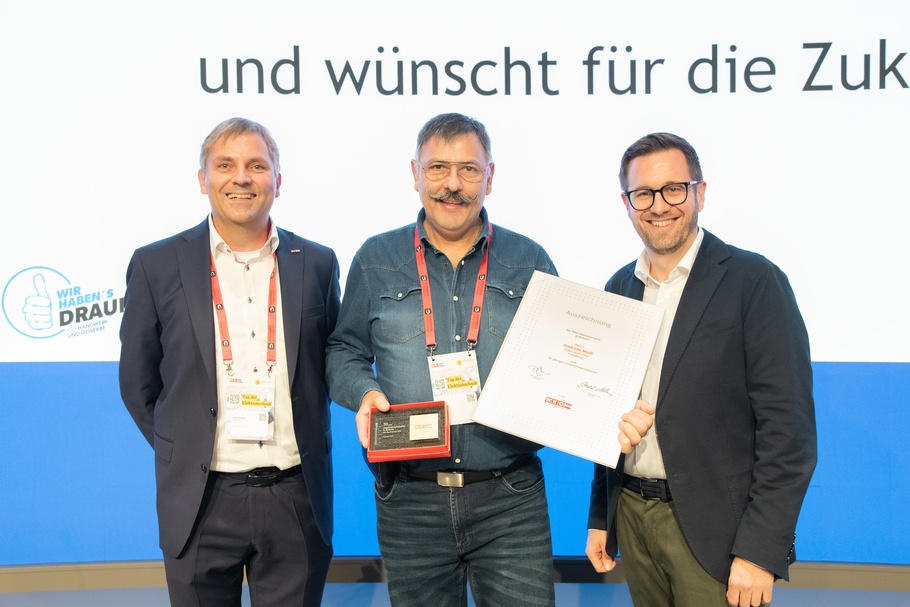 v.l.: Innungsmeister Stephan Preishuber, Andreas Modl, Markus Redl (Obmann der Sparte Gewerbe und Handwerk)