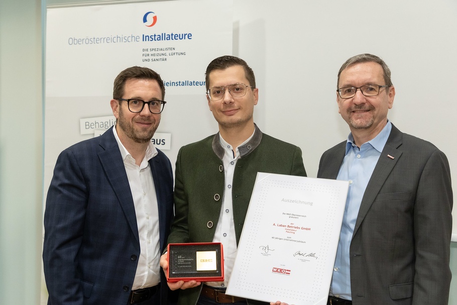 v.l.: Markus Redl (Innungsmeister und Obmann der Sparte Gewerbe und Handwerk), Andreas Laban, Fachgruppengeschäftsführer Christoph Stoiber