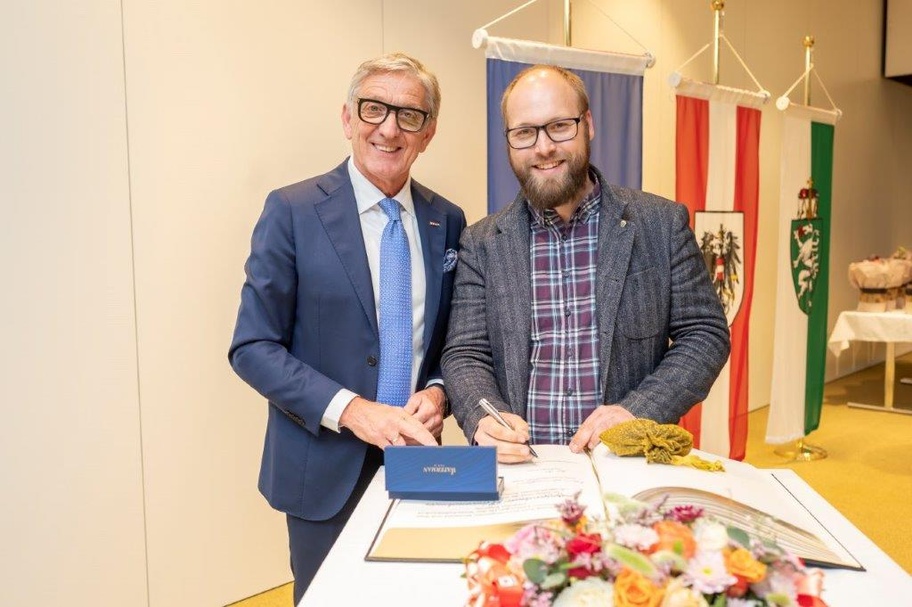 Ehrung ausgezeichneter Unternehmen; Eintragung ins Goldene Buch der WKO