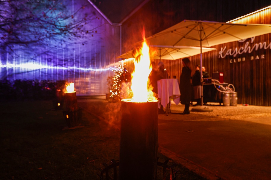 Adventfeier - Frau in der Wirtschaft