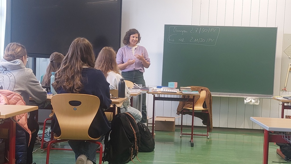 Unternehmerin macht Schule - HLW Rankweil