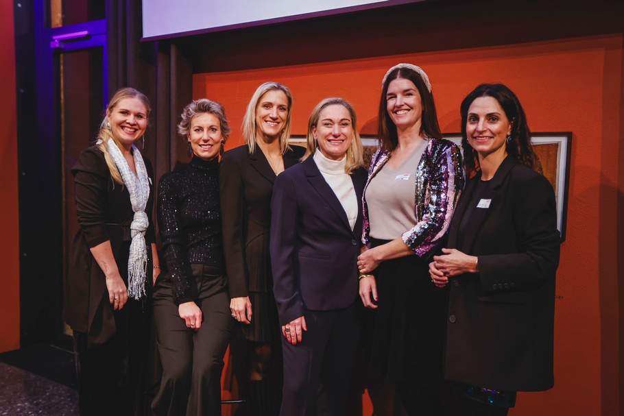 Adventfeier - Frau in der Wirtschaft