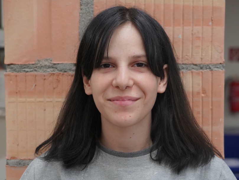 MAZ - Bilder der Lehrlinge von Kurs 8 im 2. Lehrjahr + Stark Timo (Hochbauspezialist)