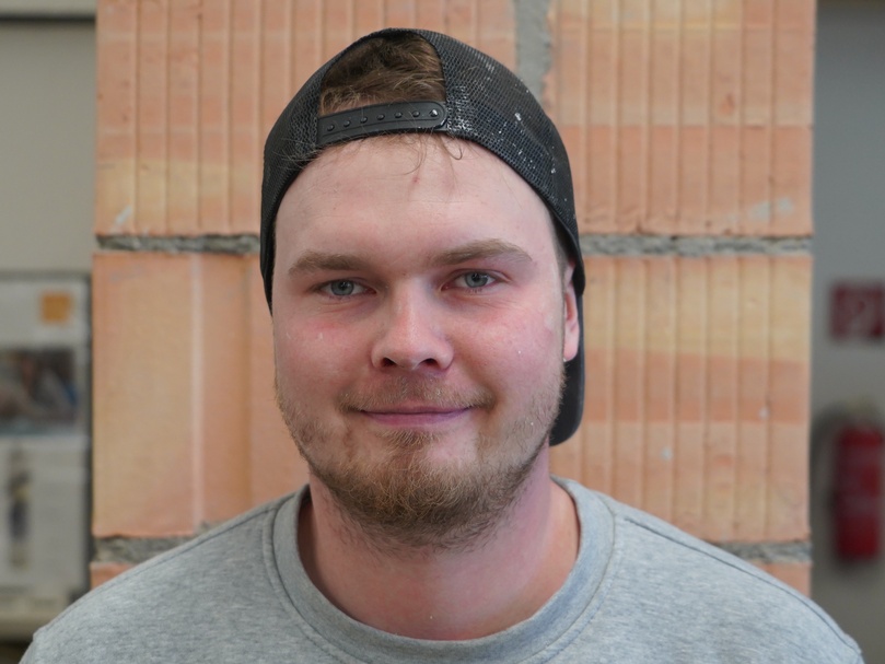 MAZ - Bilder der Lehrlinge von Kurs 9